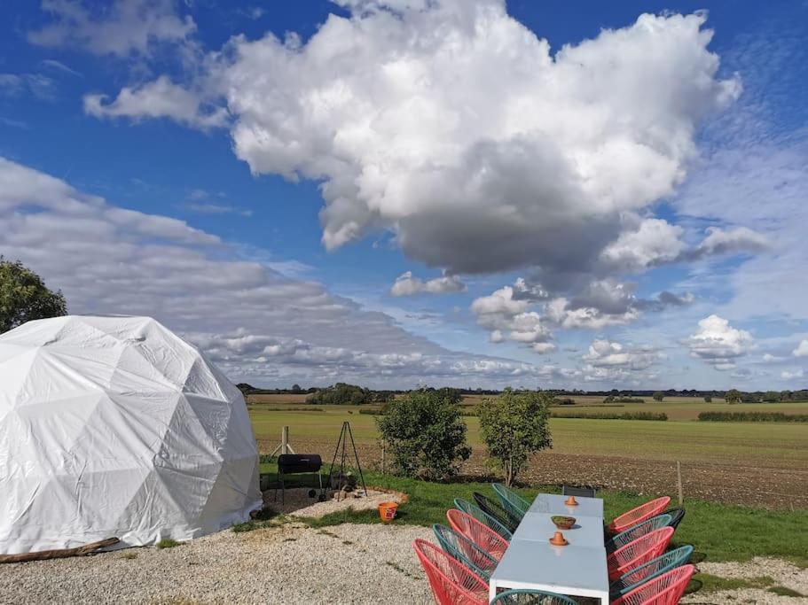 Apartamento Lincoln Star Dome, Hot Tub, Bbq Langworth Exterior foto